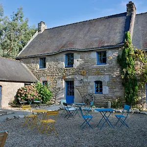 Des Feuilles Et Des Hiboux Guest house